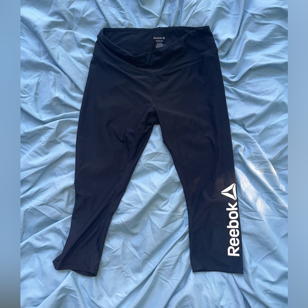 REEBOK workout leggings, CROPPED, ADULT women’s size MEDIUM, BLACK